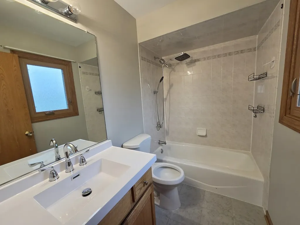 8112 Rutherford Drive Woodridge IL 60517