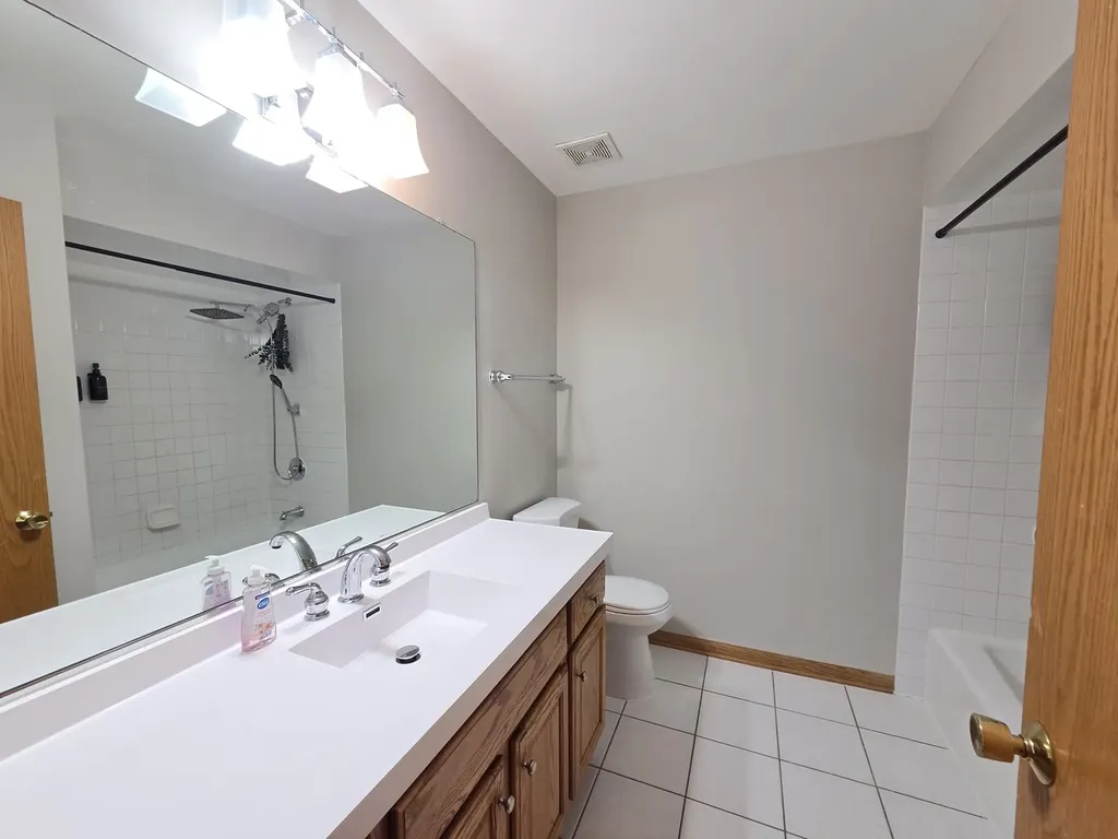 8112 Rutherford Drive Woodridge IL 60517