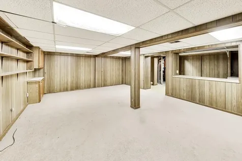 533 Thomas Road Bolingbrook IL 60440