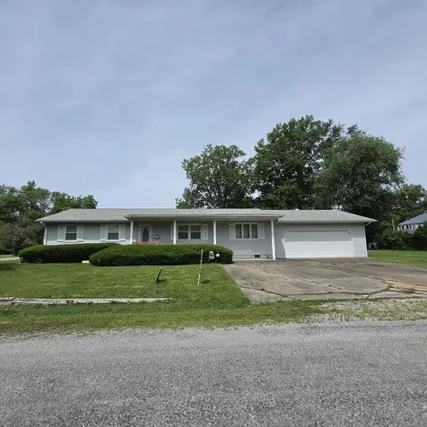 107 South 10th Street S Benton IL 62812