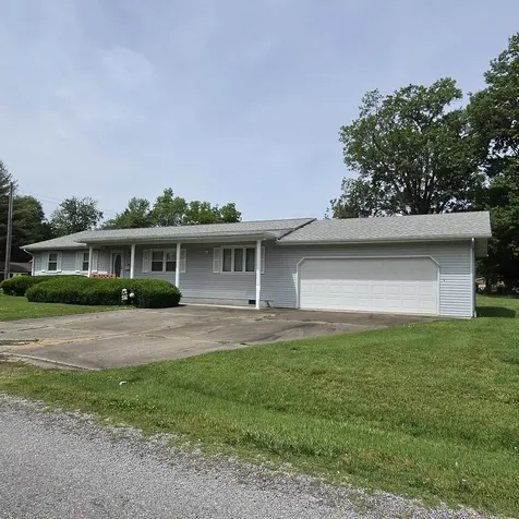 107 South 10th Street S Benton IL 62812
