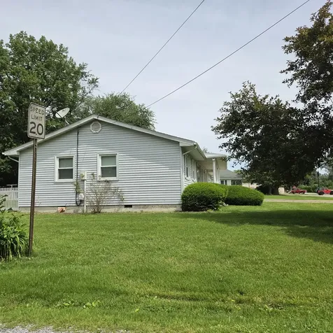 107 South 10th Street S Benton IL 62812
