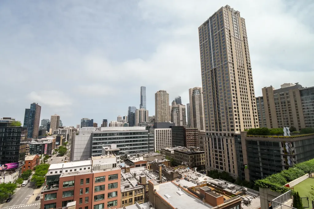 345 North La Salle Drive Chicago IL 60654
