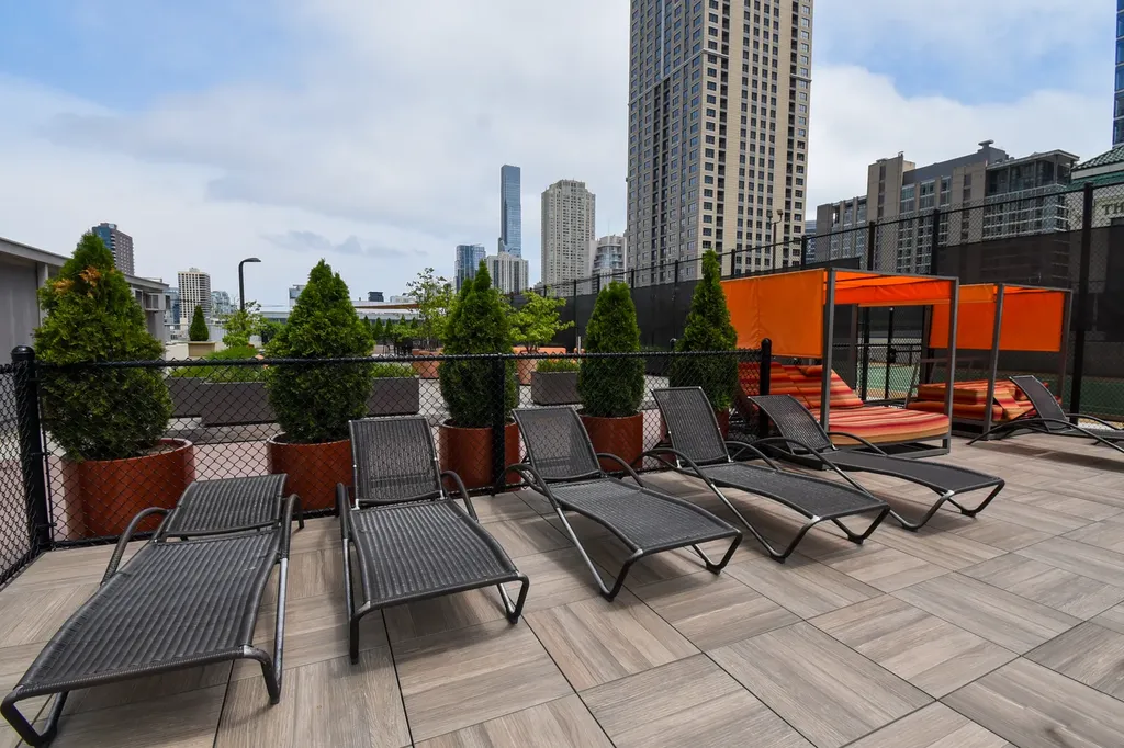 345 North La Salle Drive Chicago IL 60654