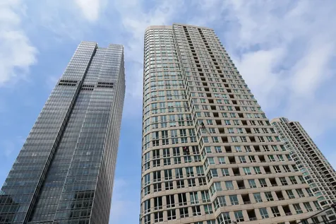 345 North La Salle Drive Chicago IL 60654