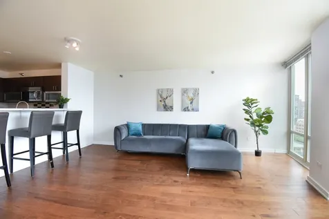 345 North La Salle Drive Chicago IL 60654