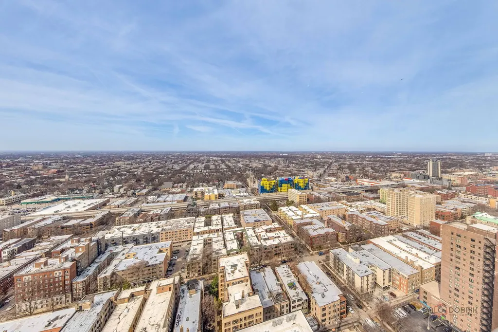 5445 North Sheridan Road Chicago IL 60640