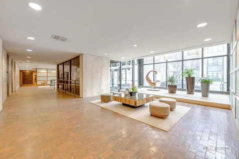 5445 North Sheridan Road Chicago IL 60640