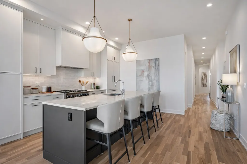 2481 North Milwaukee Avenue Chicago IL 60647