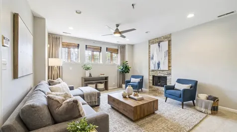 4315 North Richmond Street Chicago IL 60618