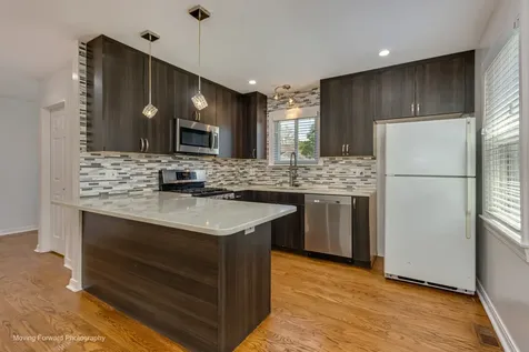10933 South Avenue F Chicago IL 60617