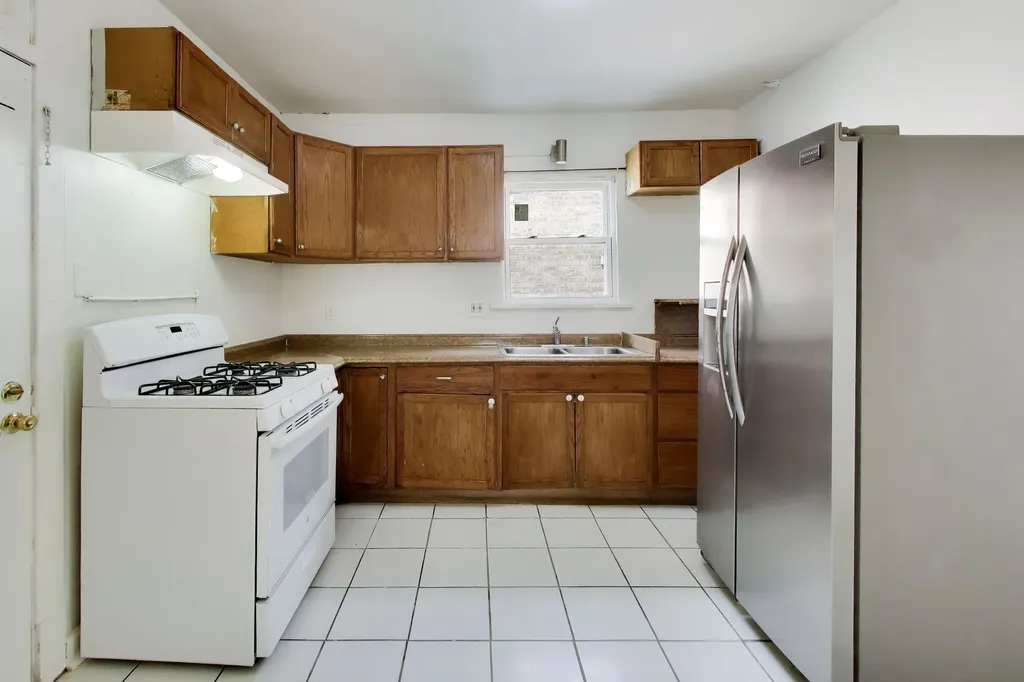 5415 West Parker Avenue Chicago IL 60639