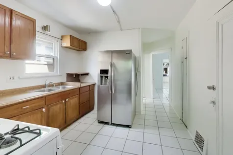 5415 West Parker Avenue Chicago IL 60639