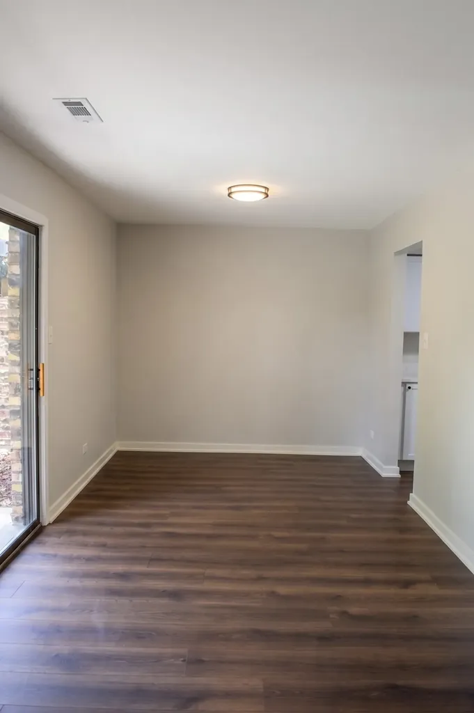 890 Sheldon Court Wheaton IL 60189