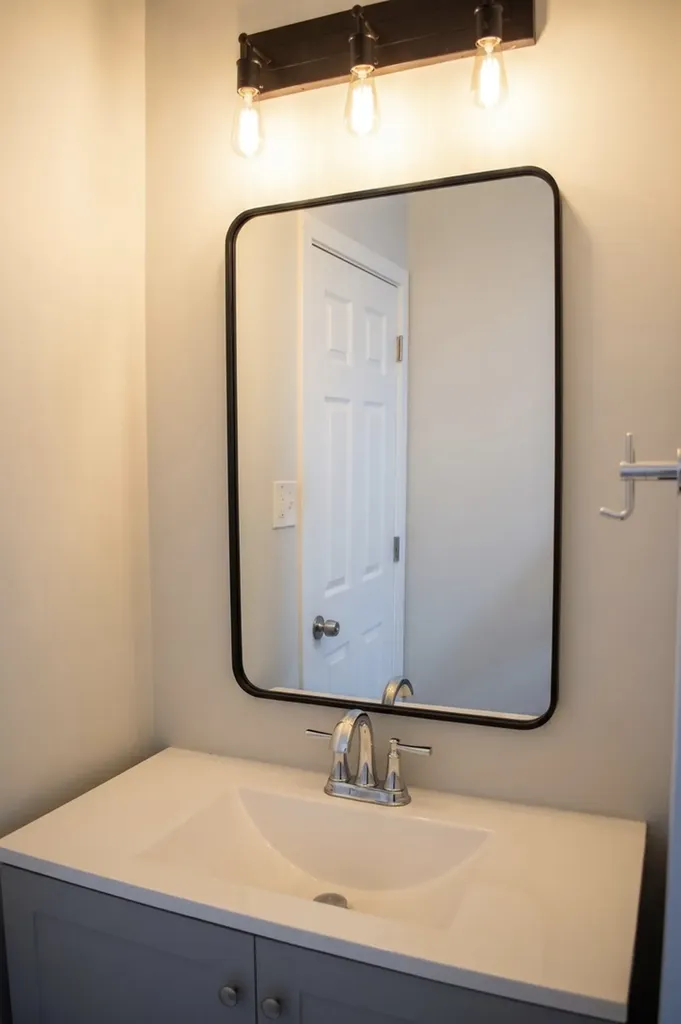 890 Sheldon Court Wheaton IL 60189
