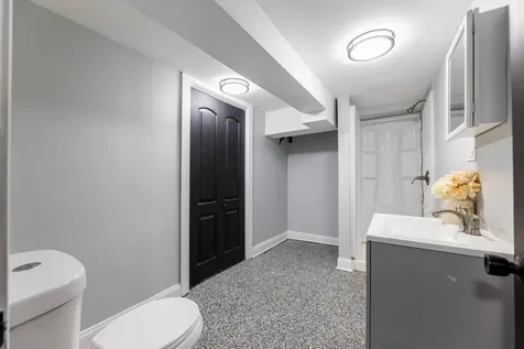 2048 West 70th Place Chicago IL 60636