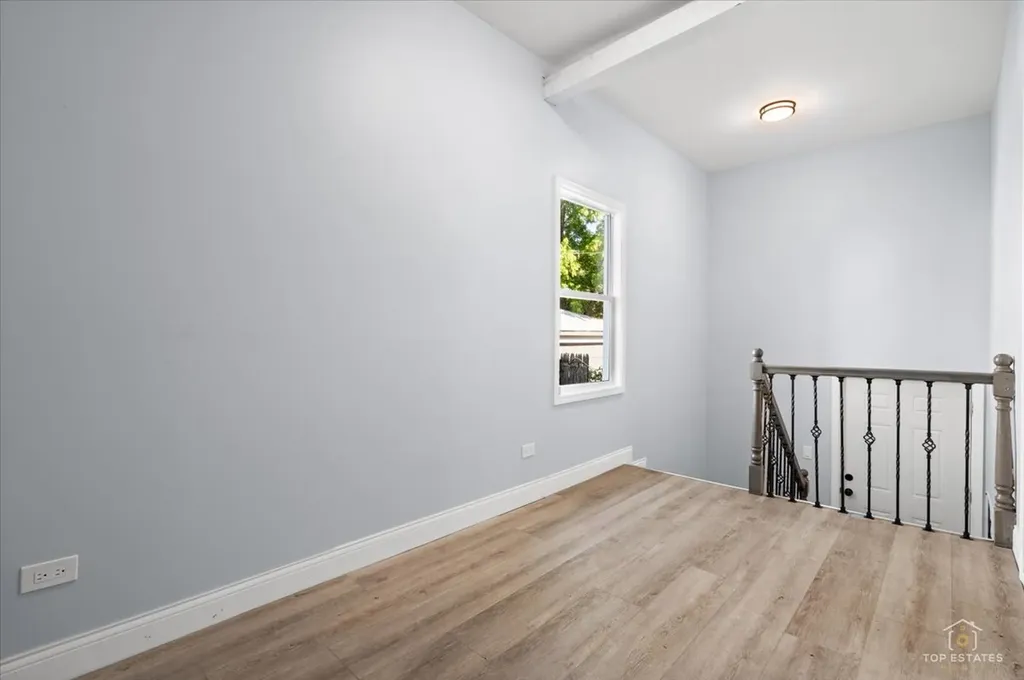 10521 South Edbrooke Avenue Chicago IL 60628