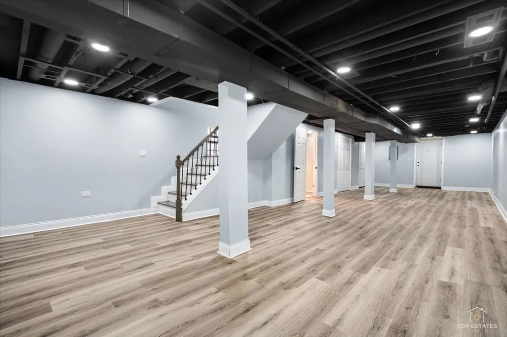 10521 South Edbrooke Avenue Chicago IL 60628