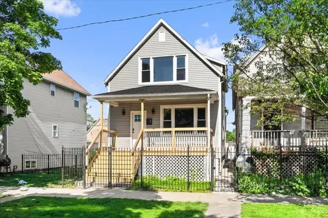 10521 South Edbrooke Avenue Chicago IL 60628