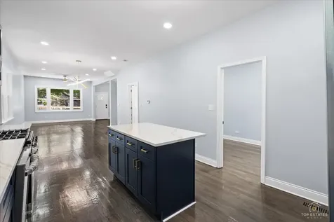 10521 South Edbrooke Avenue Chicago IL 60628