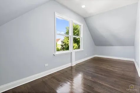 10521 South Edbrooke Avenue Chicago IL 60628