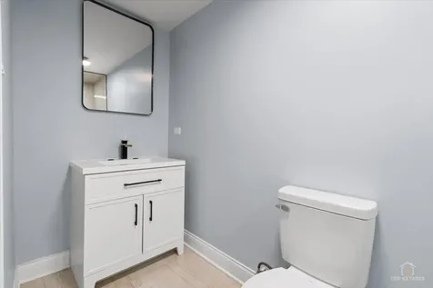 10521 South Edbrooke Avenue Chicago IL 60628
