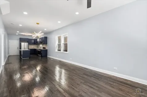 10521 South Edbrooke Avenue Chicago IL 60628