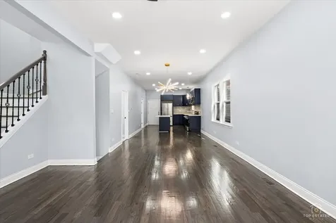 10521 South Edbrooke Avenue Chicago IL 60628