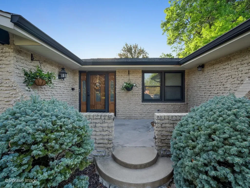 10s240 Hampshire Lane W Willowbrook IL 60527
