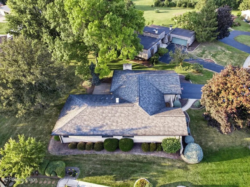 10s240 Hampshire Lane W Willowbrook IL 60527
