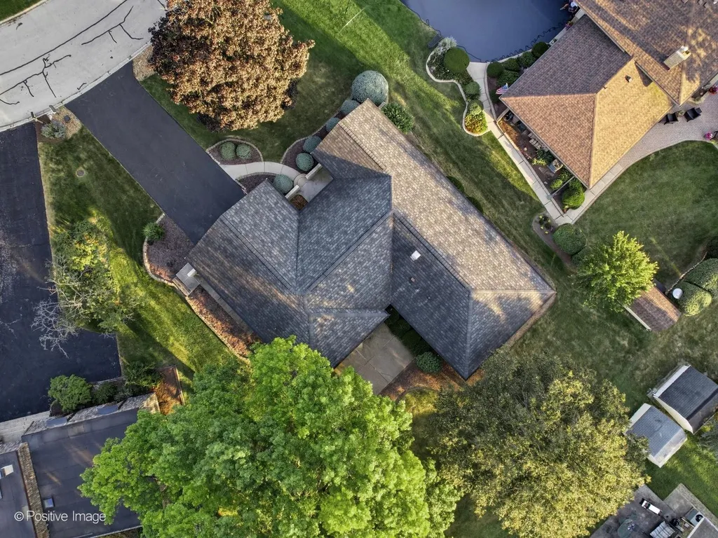 10s240 Hampshire Lane W Willowbrook IL 60527