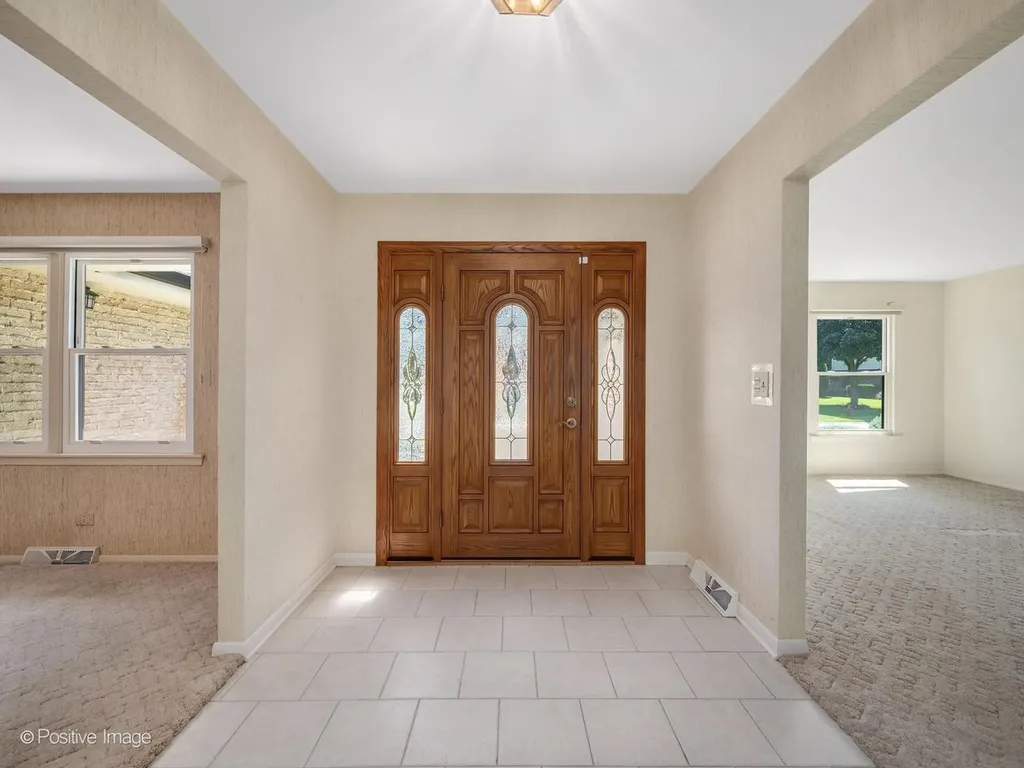 10s240 Hampshire Lane W Willowbrook IL 60527