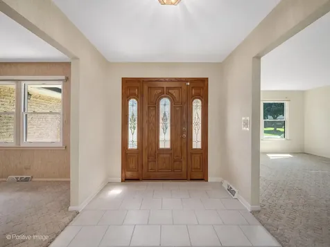10s240 Hampshire Lane W Willowbrook IL 60527