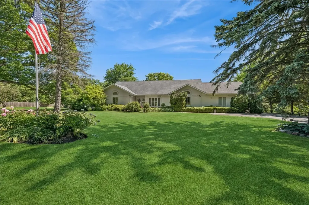 5045 Grand Avenue Gurnee IL 60031