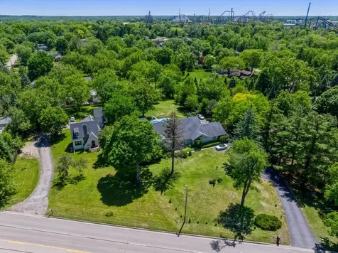 5045 Grand Avenue Gurnee IL 60031