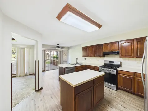 284 Lorraine Circle Bloomingdale IL 60108