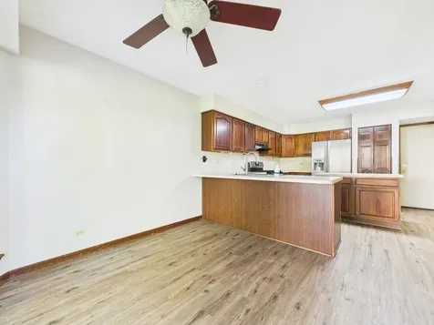 284 Lorraine Circle Bloomingdale IL 60108