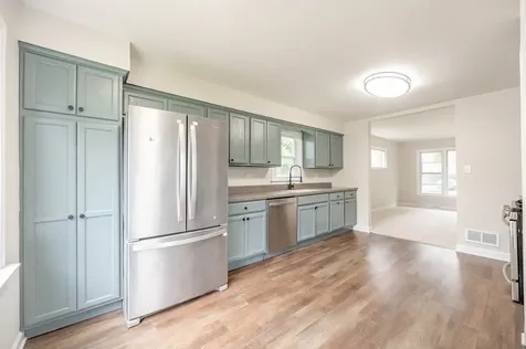 308 Queens Lane Thornton IL 60476