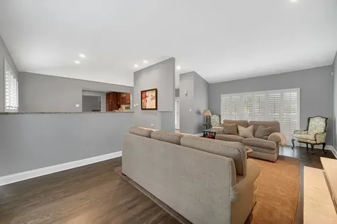 2699 Lisa Court Northbrook IL 60062