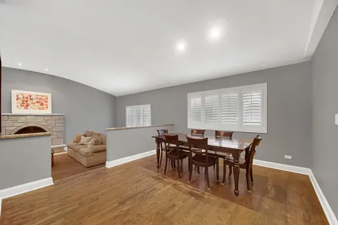 2699 Lisa Court Northbrook IL 60062