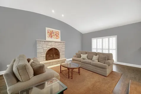 2699 Lisa Court Northbrook IL 60062