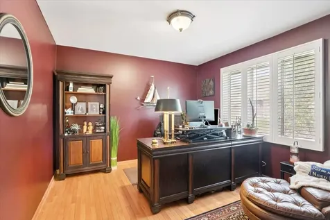 842 Furlong Drive Libertyville IL 60048