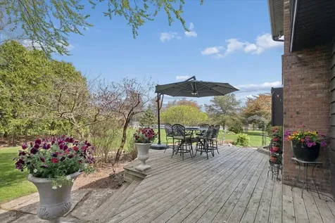 842 Furlong Drive Libertyville IL 60048