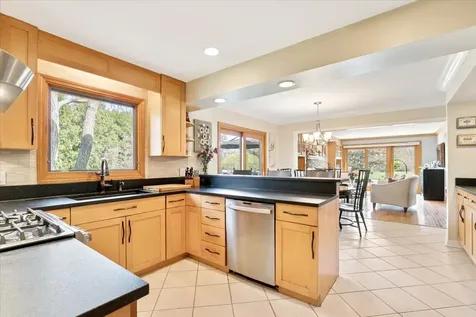 842 Furlong Drive Libertyville IL 60048