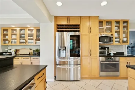 842 Furlong Drive Libertyville IL 60048
