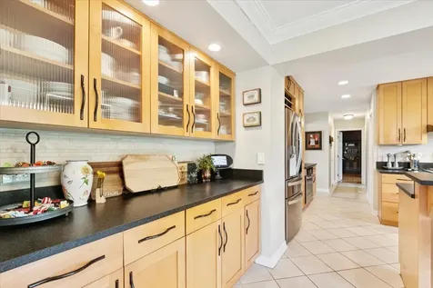 842 Furlong Drive Libertyville IL 60048