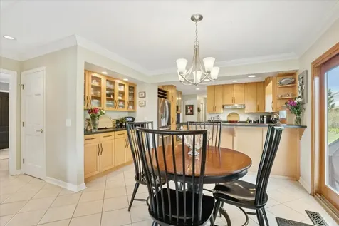 842 Furlong Drive Libertyville IL 60048