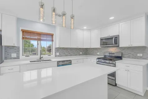 1609 Percy Lane Itasca IL 60143