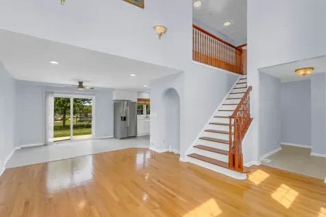 1609 Percy Lane Itasca IL 60143