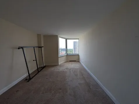 720 West Gordon Terrace Chicago IL 60613